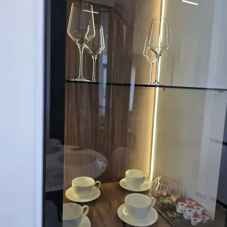 Calypso первая линия шикарные с панорамным видом на море -30м до пляжа Apartment *