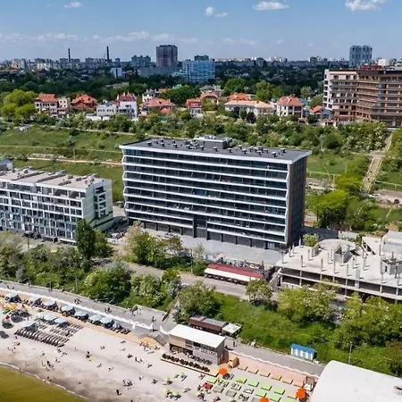 Calypso первая линия шикарные с панорамным видом на море -30м до пляжа Apartment